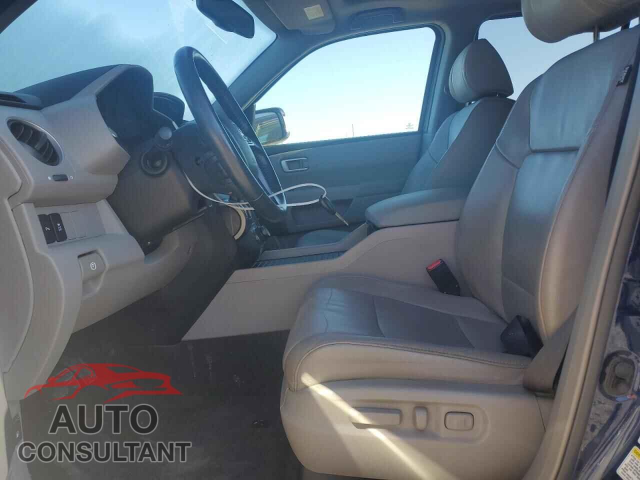 HONDA PILOT 2013 - 5FNYF4H93DB051043