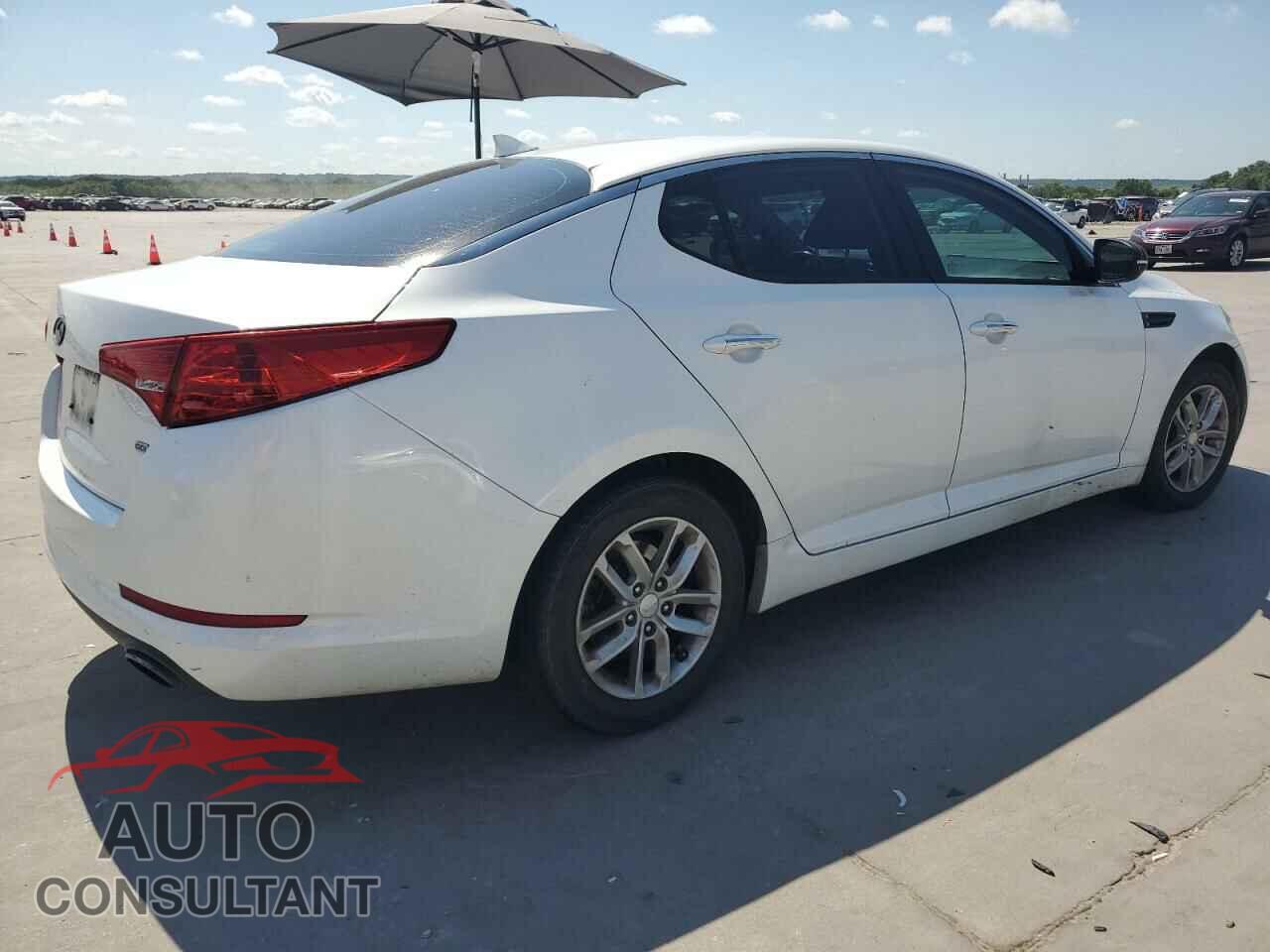 KIA OPTIMA 2013 - KNAGM4A75D5377001