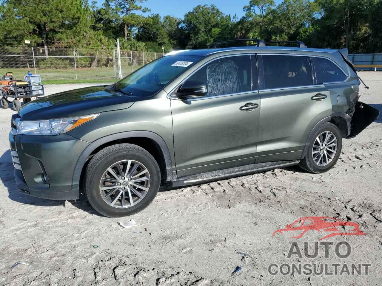 TOYOTA HIGHLANDER 2017 - 5TDKZRFH4HS213543