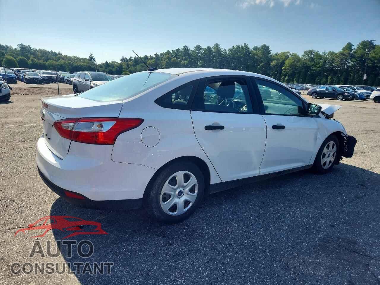 FORD FOCUS 2014 - 1FADP3E25EL145457