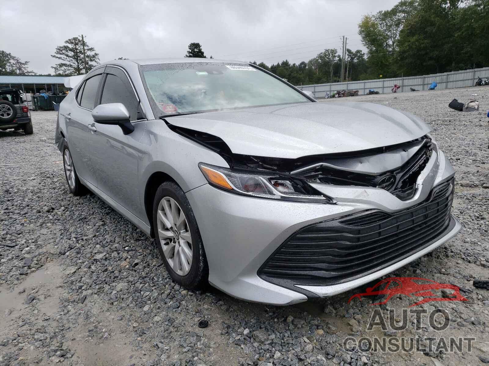 TOYOTA CAMRY 2018 - 4T1B11HK3JU514318