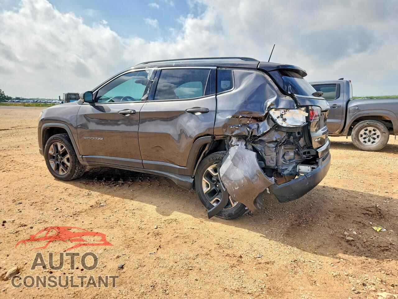 JEEP COMPASS 2018 - 3C4NJDCB5JT337601