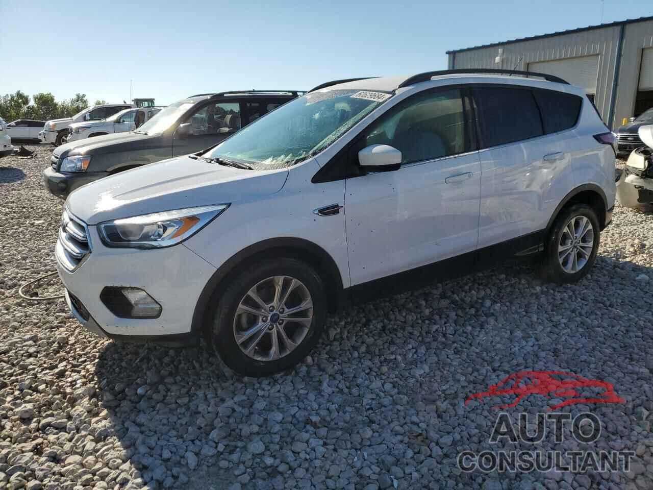 FORD ESCAPE 2017 - 1FMCU0GD3HUC47054