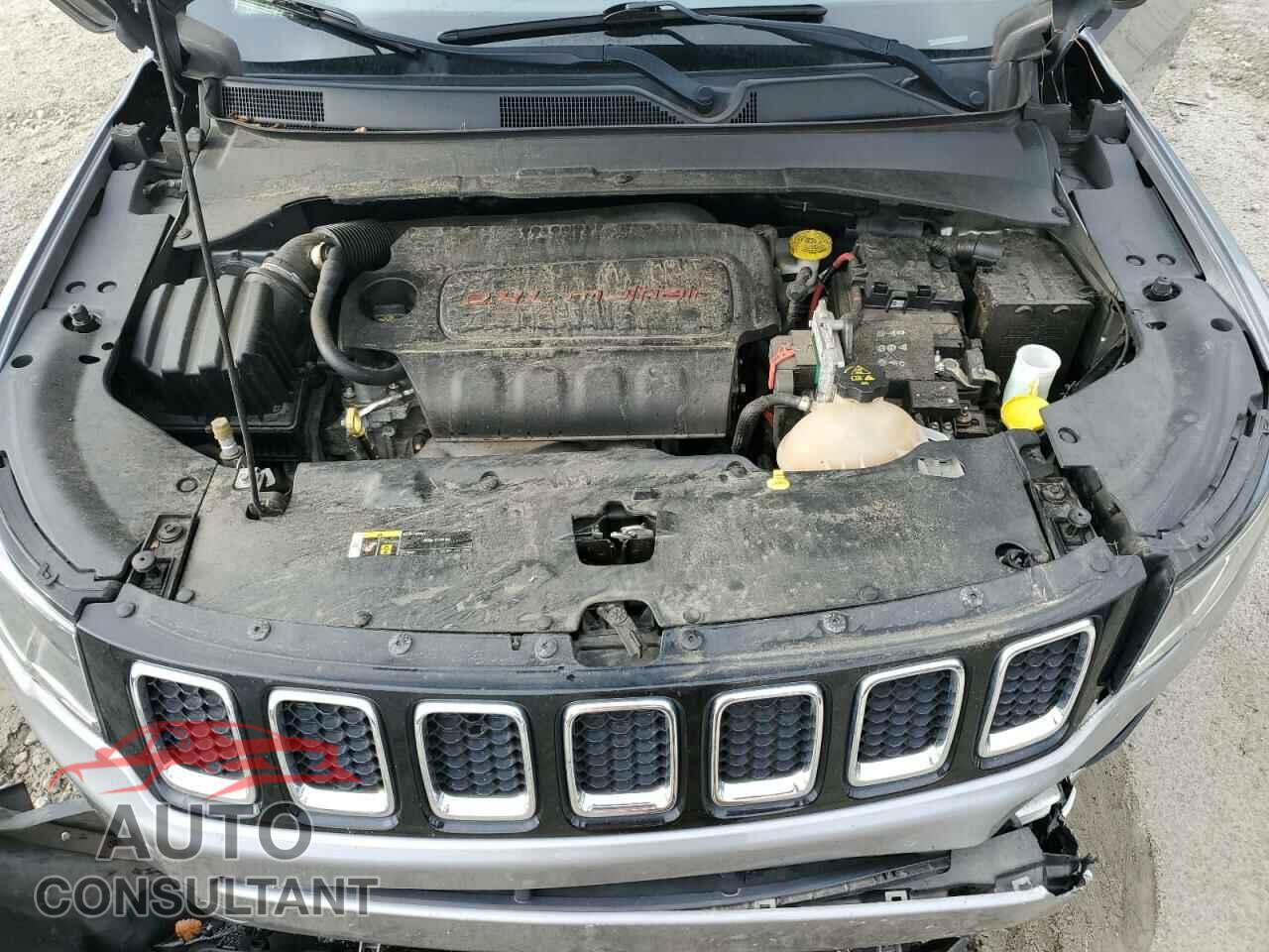 JEEP COMPASS 2018 - 3C4NJCCB2JT181740