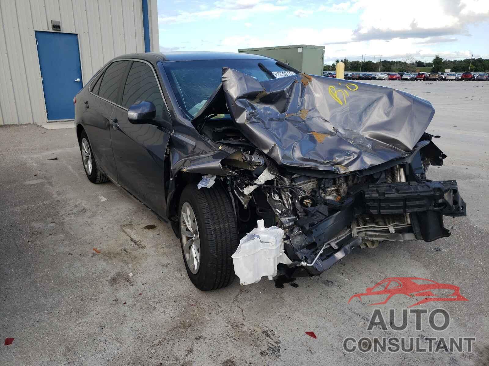 TOYOTA CAMRY 2016 - 4T4BF1FK2GR564484