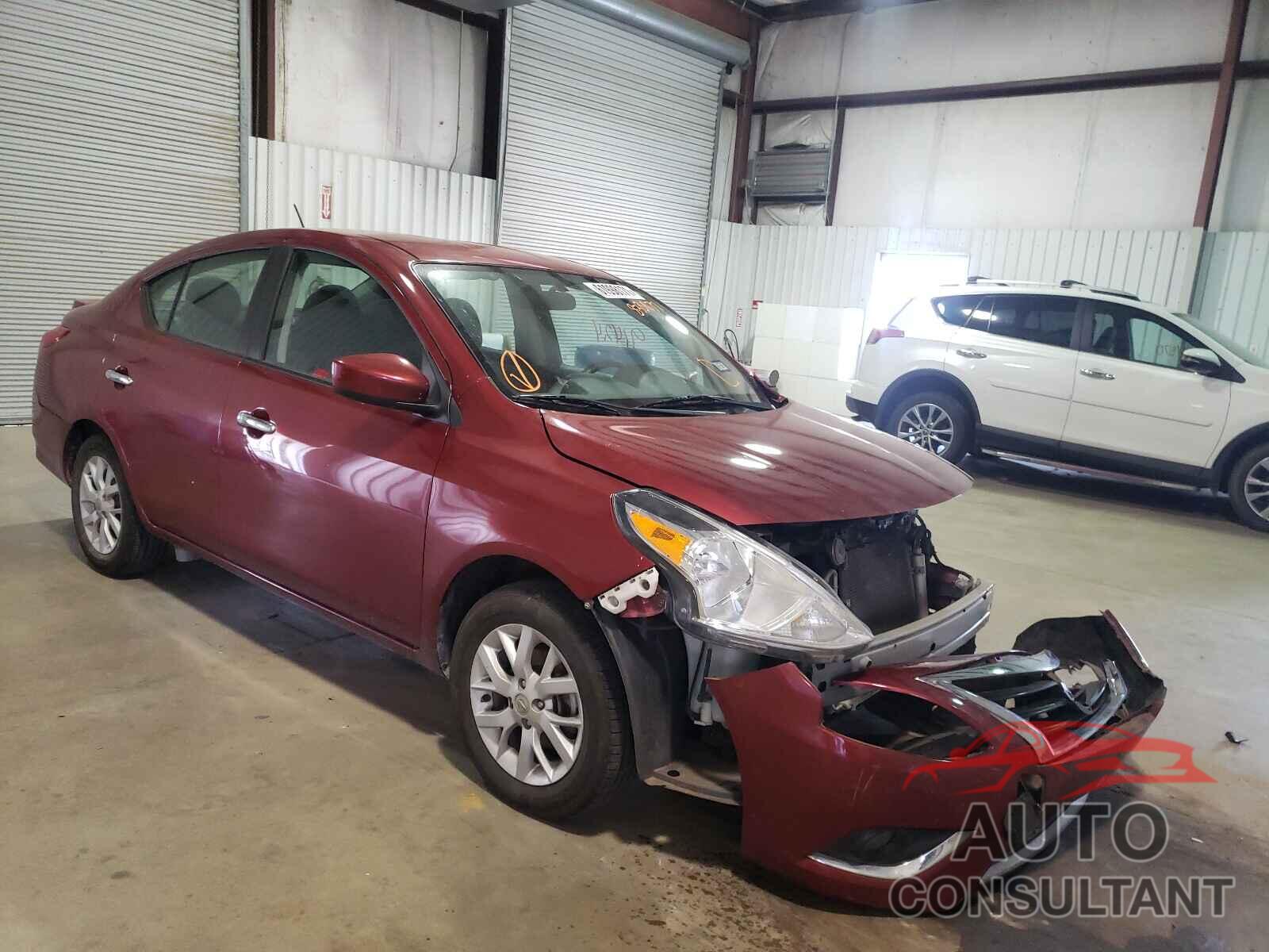 NISSAN VERSA 2018 - 3N1CN7AP8JL833877