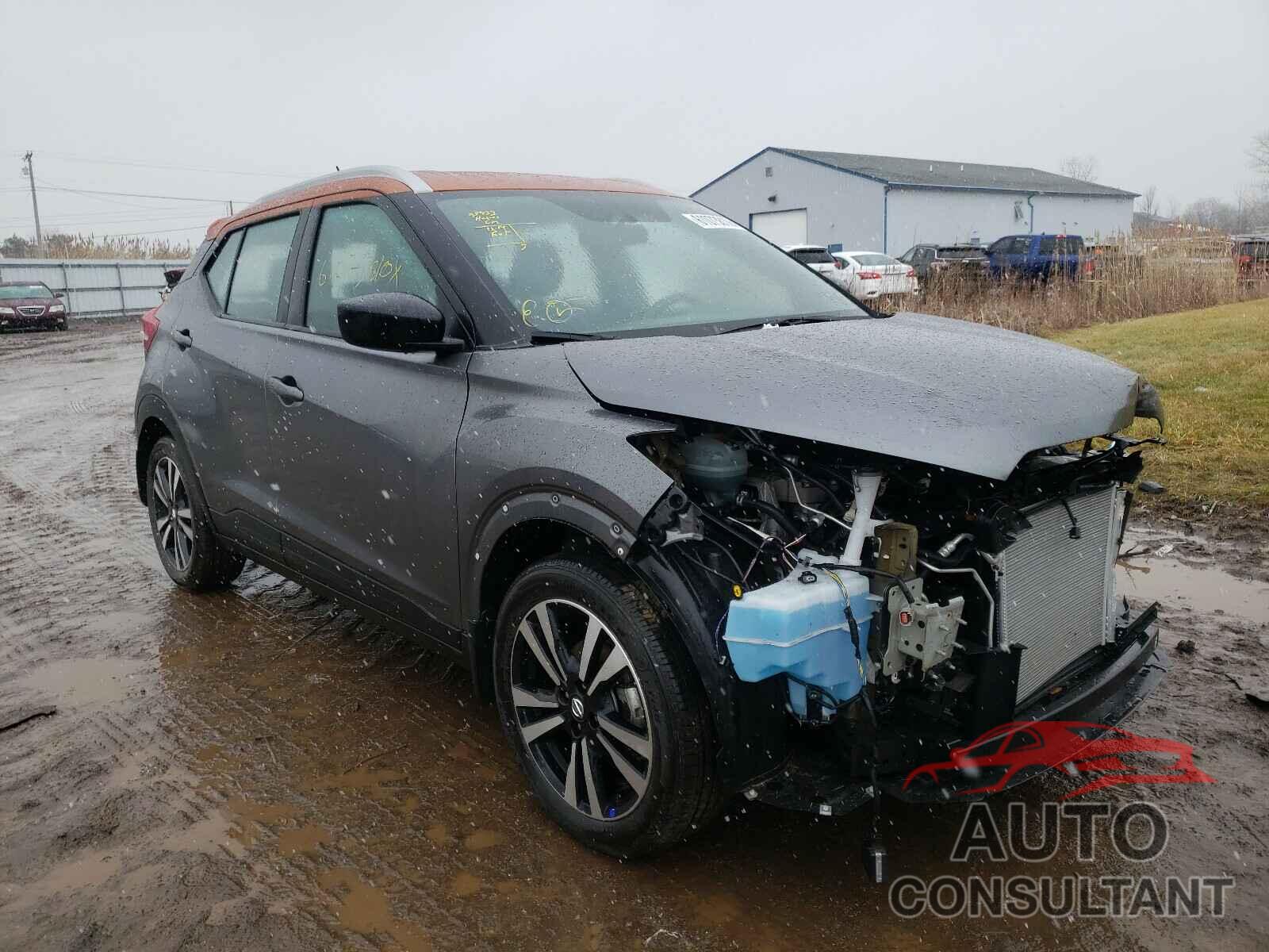 NISSAN KICKS 2018 - 3N1CP5CU2JL533625