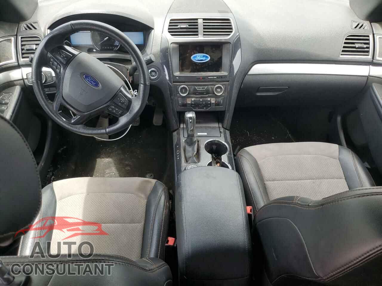 FORD EXPLORER 2017 - 1FM5K8D84HGB50013