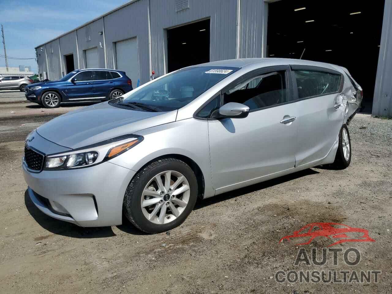 KIA FORTE 2017 - KNAFK5A82H5707361