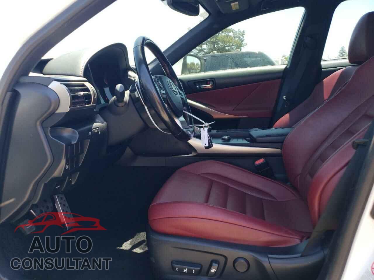 LEXUS IS 2016 - JTHBA1D20G5024236