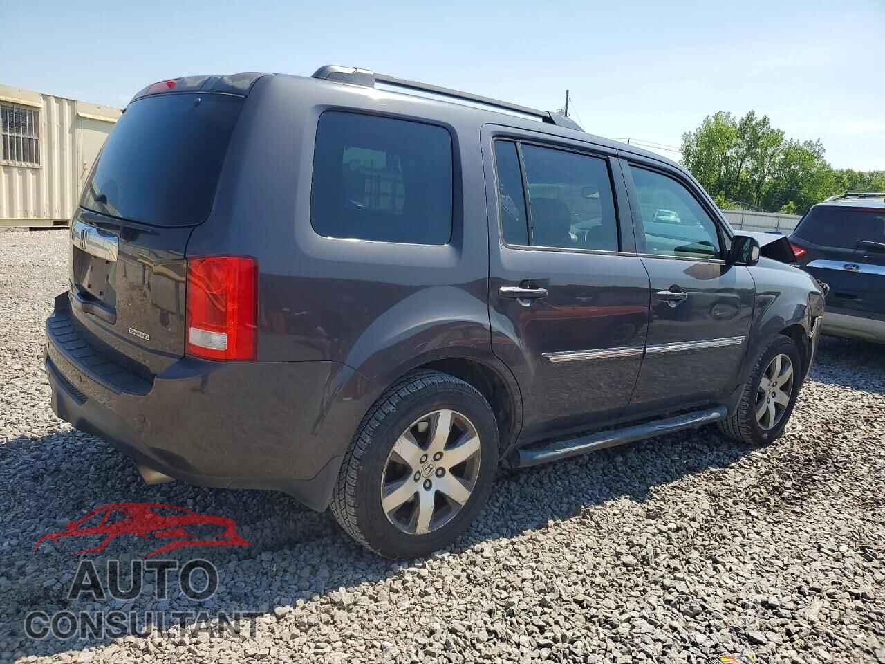 HONDA PILOT 2013 - 5FNYF3H98DB028111
