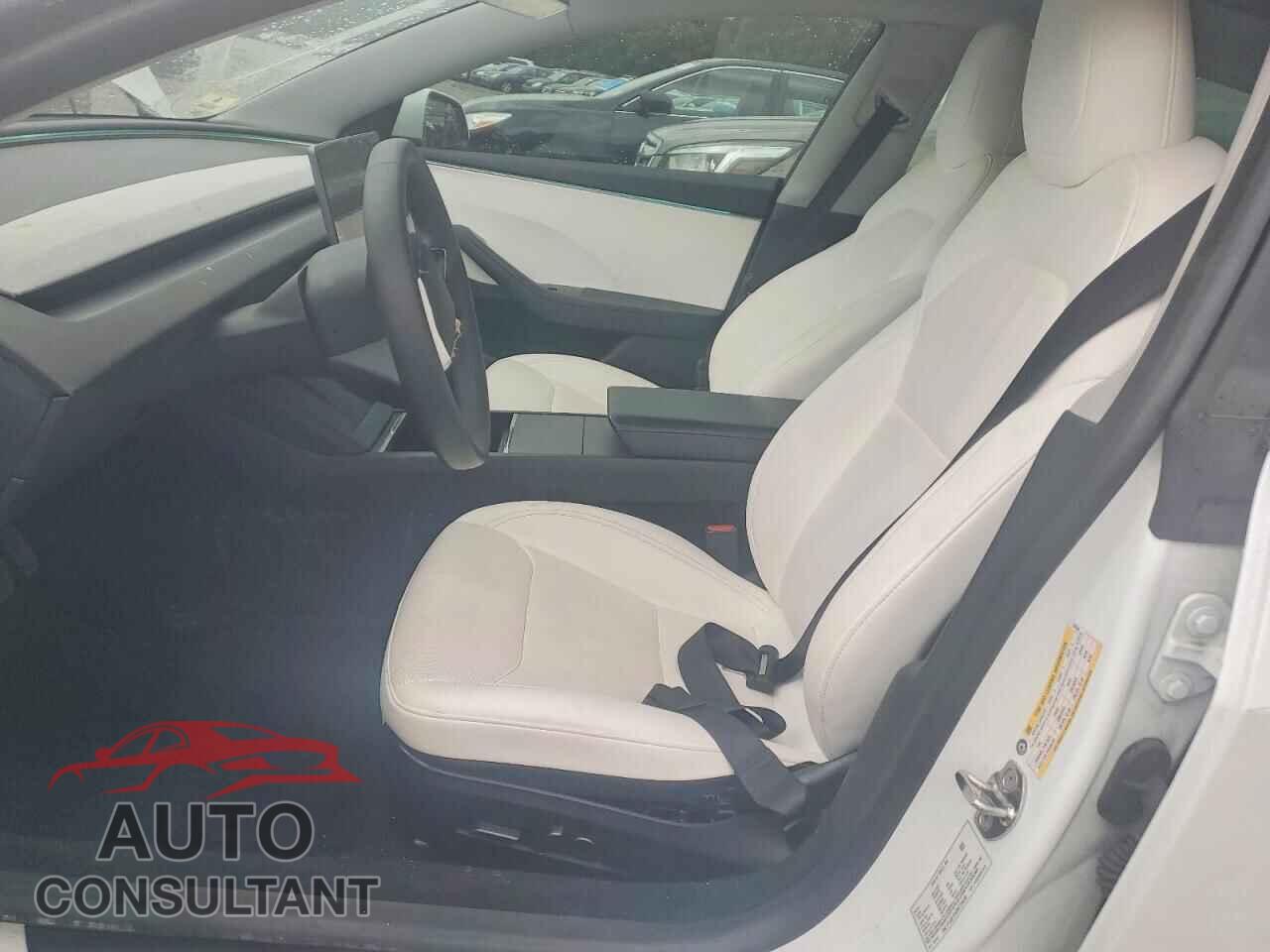 TESLA MODEL 3 2024 - 5YJ3E1EA9RF784246