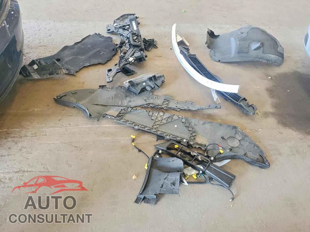 TESLA MODEL 3 2018 - 5YJ3E1EB9JF076978