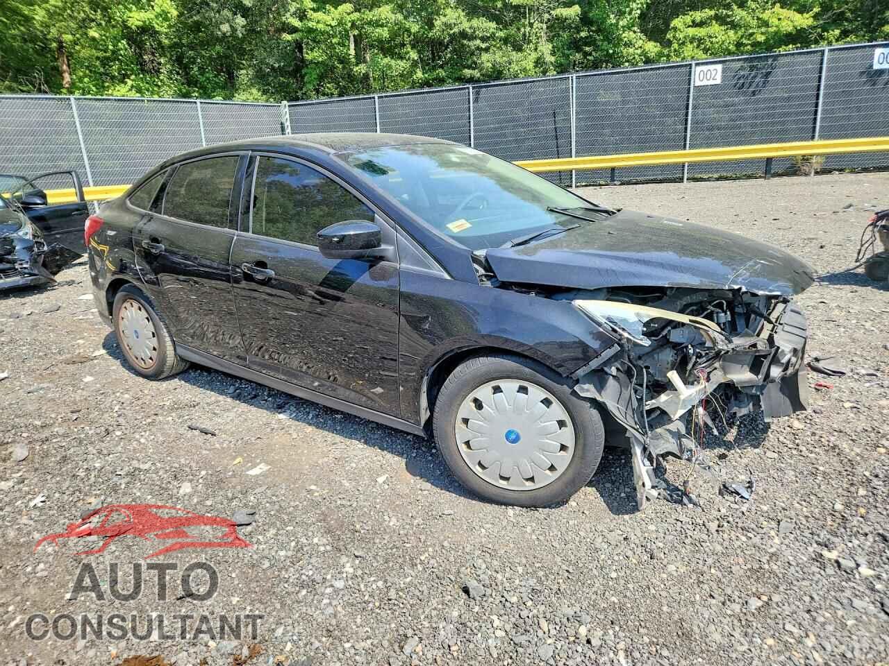 FORD FOCUS 2012 - 1FAHP3F2XCL138503