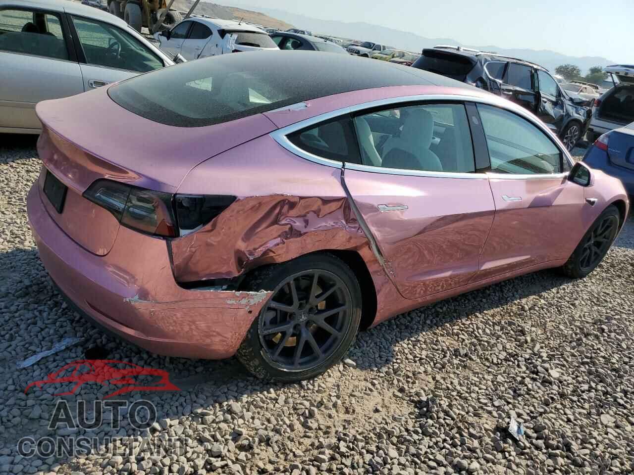 TESLA MODEL 3 2019 - 5YJ3E1EA3KF417705