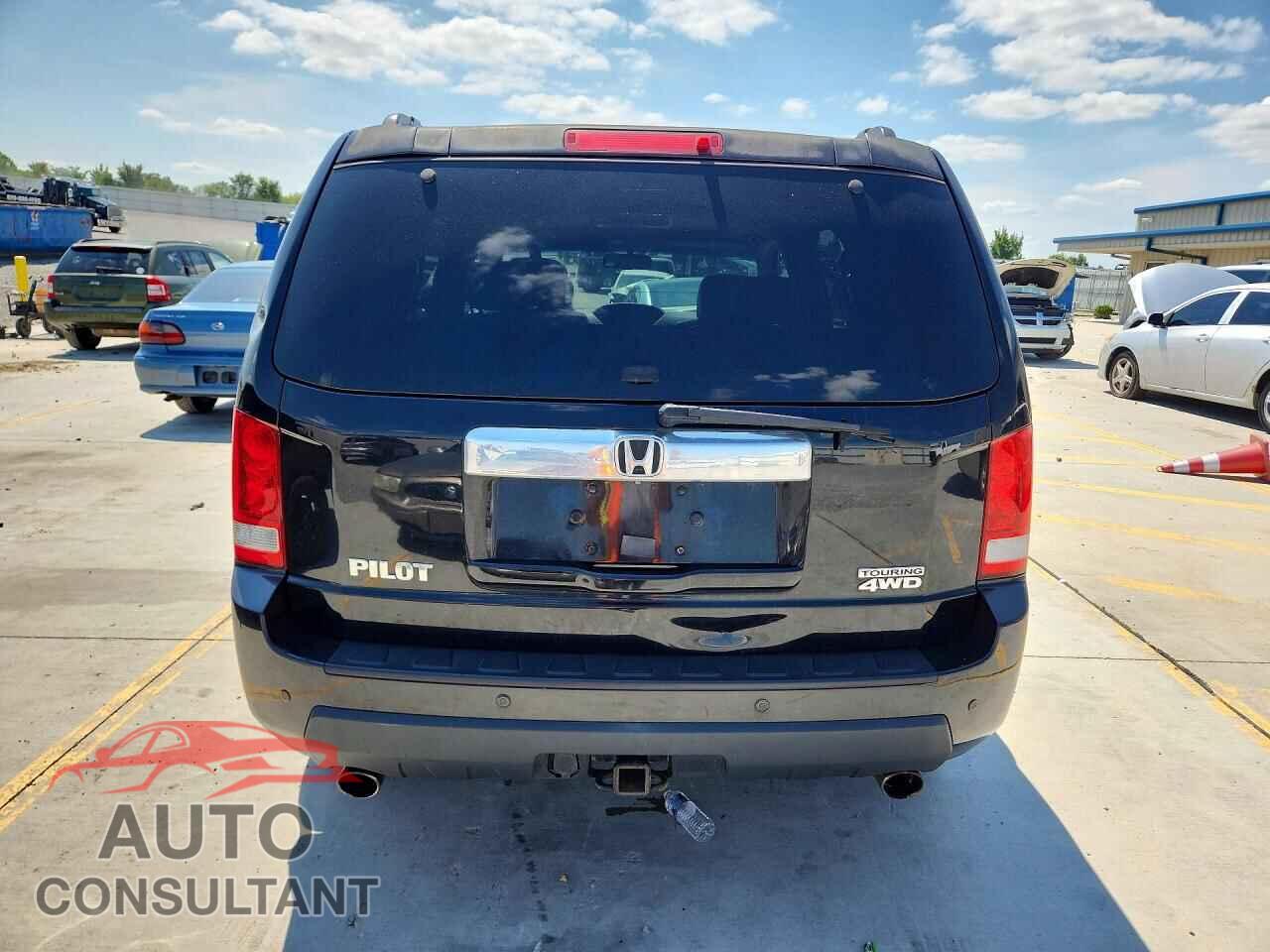 HONDA PILOT 2011 - 5FNYF4H97BB101827