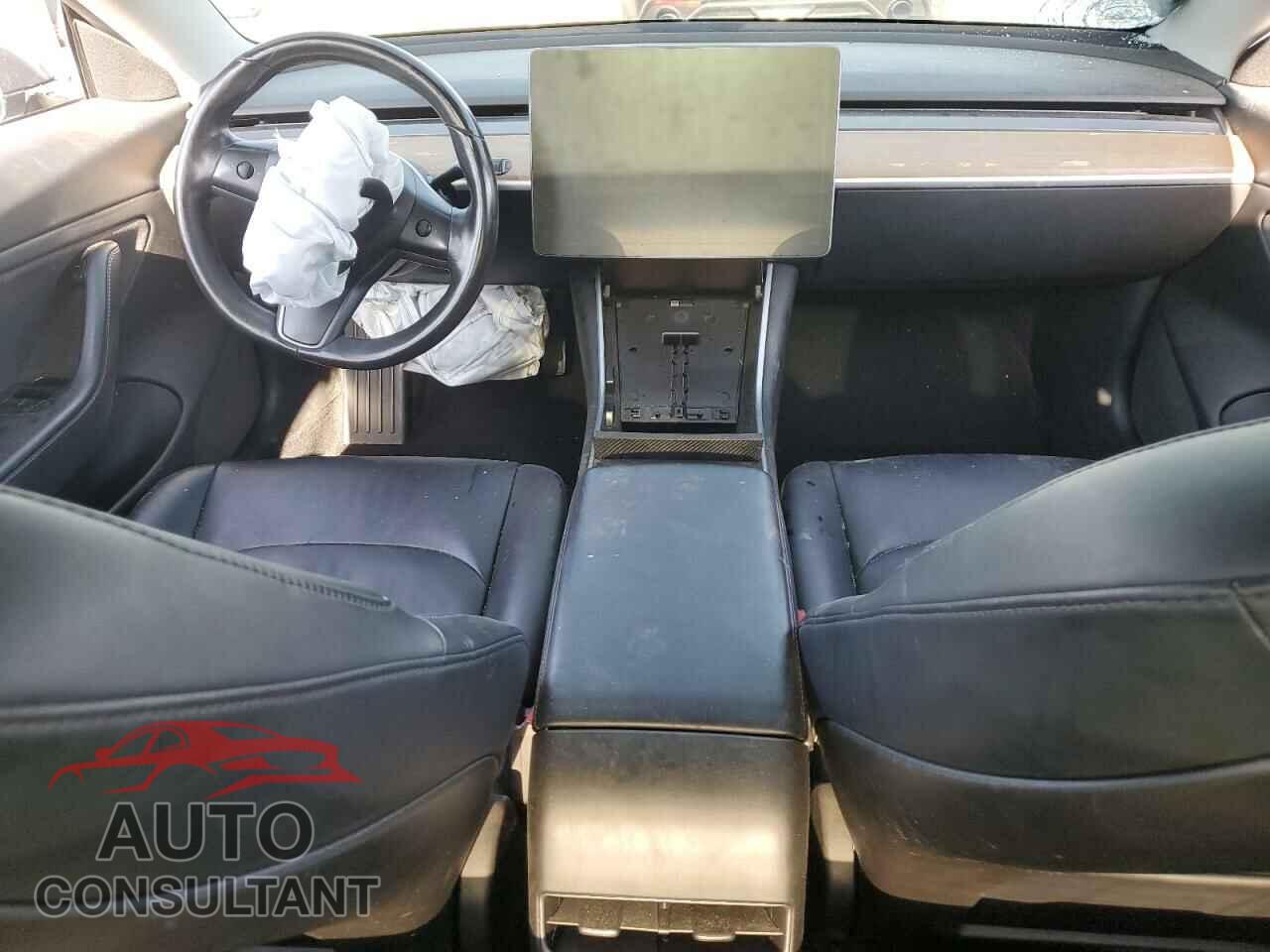 TESLA MODEL 3 2018 - 5YJ3E1EA3JF011986