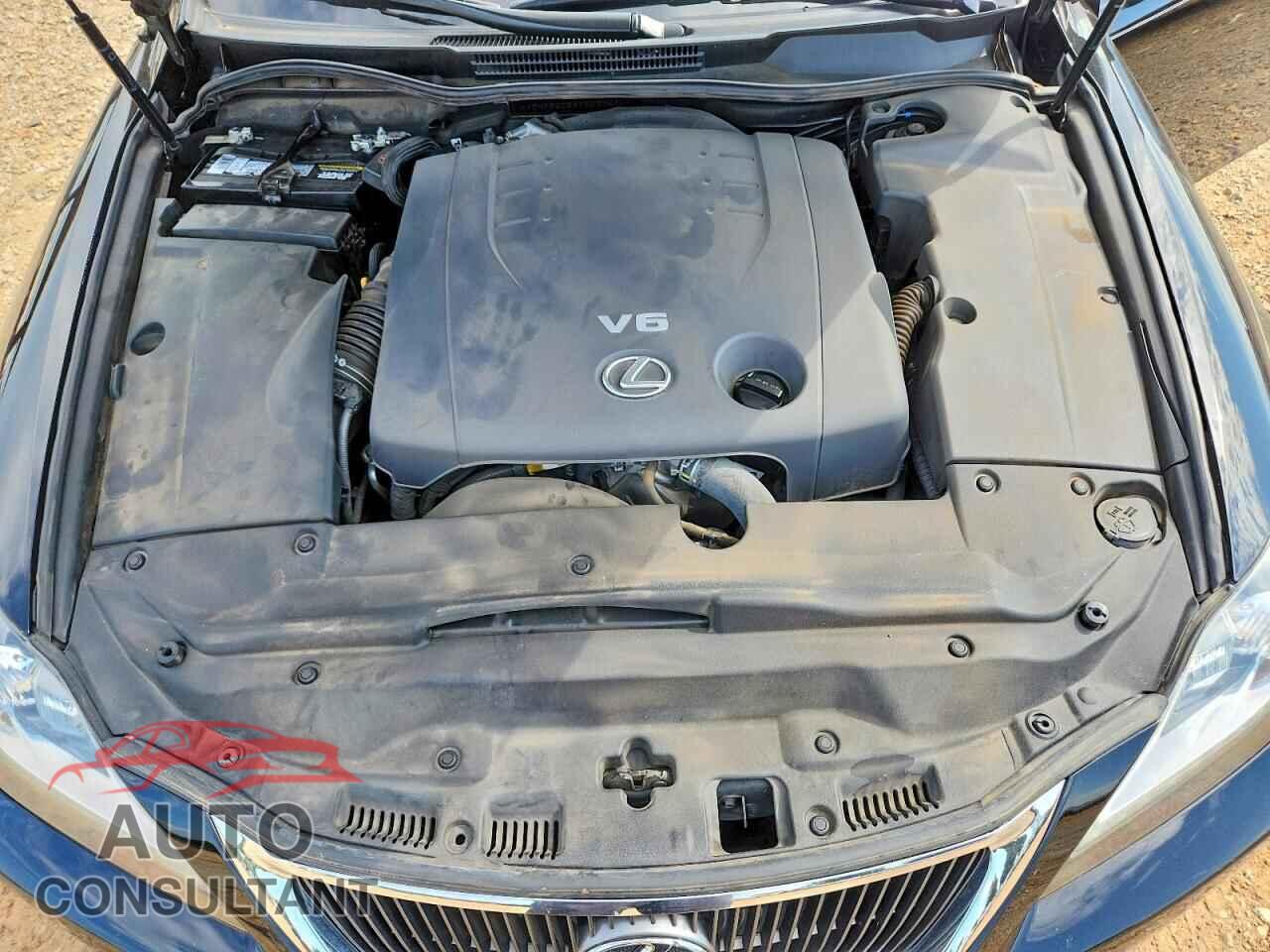 LEXUS IS 2015 - JTHFF2C28F2533534