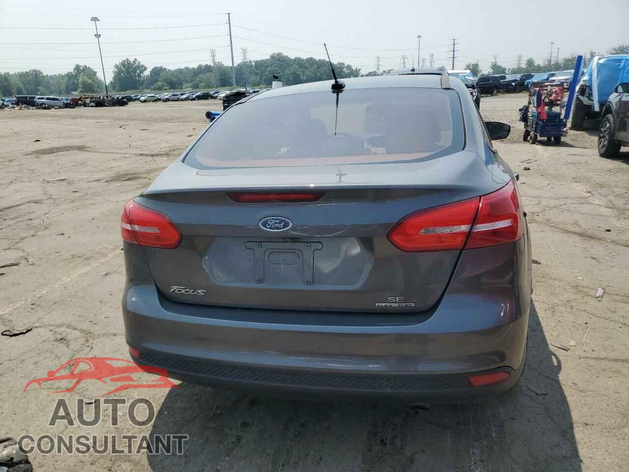 FORD FOCUS 2015 - 1FADP3F29FL240247