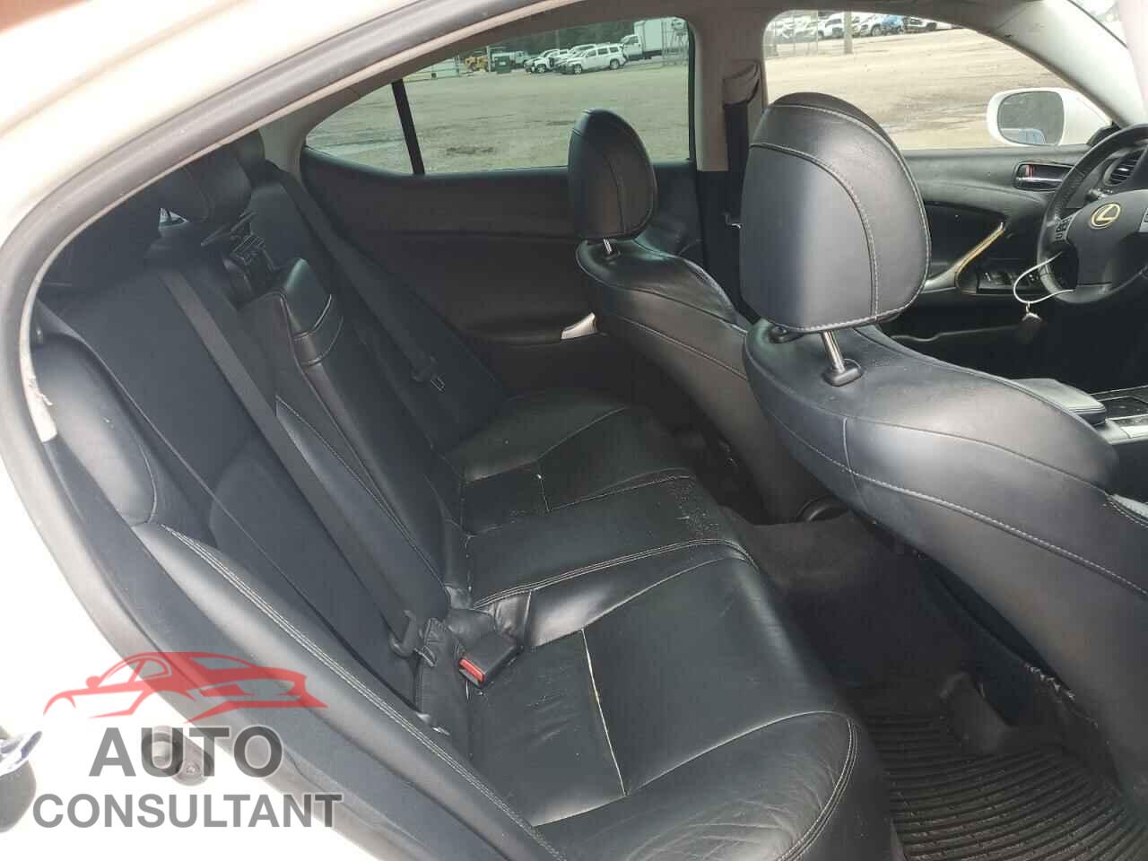 LEXUS IS 2011 - JTHBF5C20B5136540