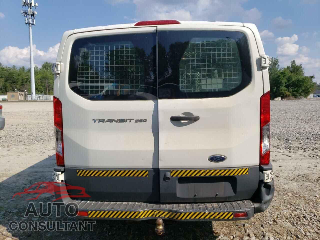 FORD TRANSIT 2016 - 1FTYR1ZM0GKB20903