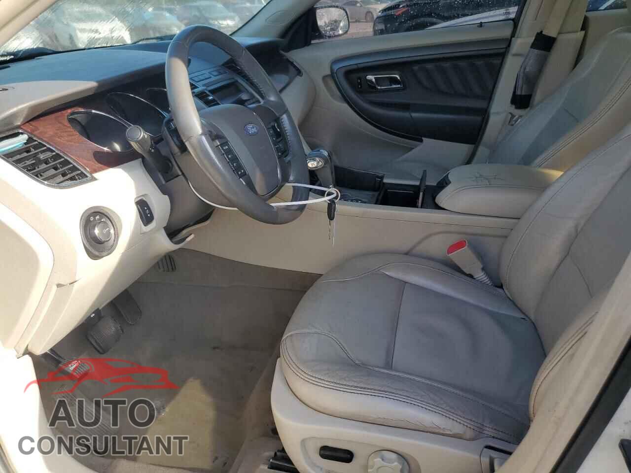 FORD TAURUS 2011 - 1FAHP2EW4BG137983