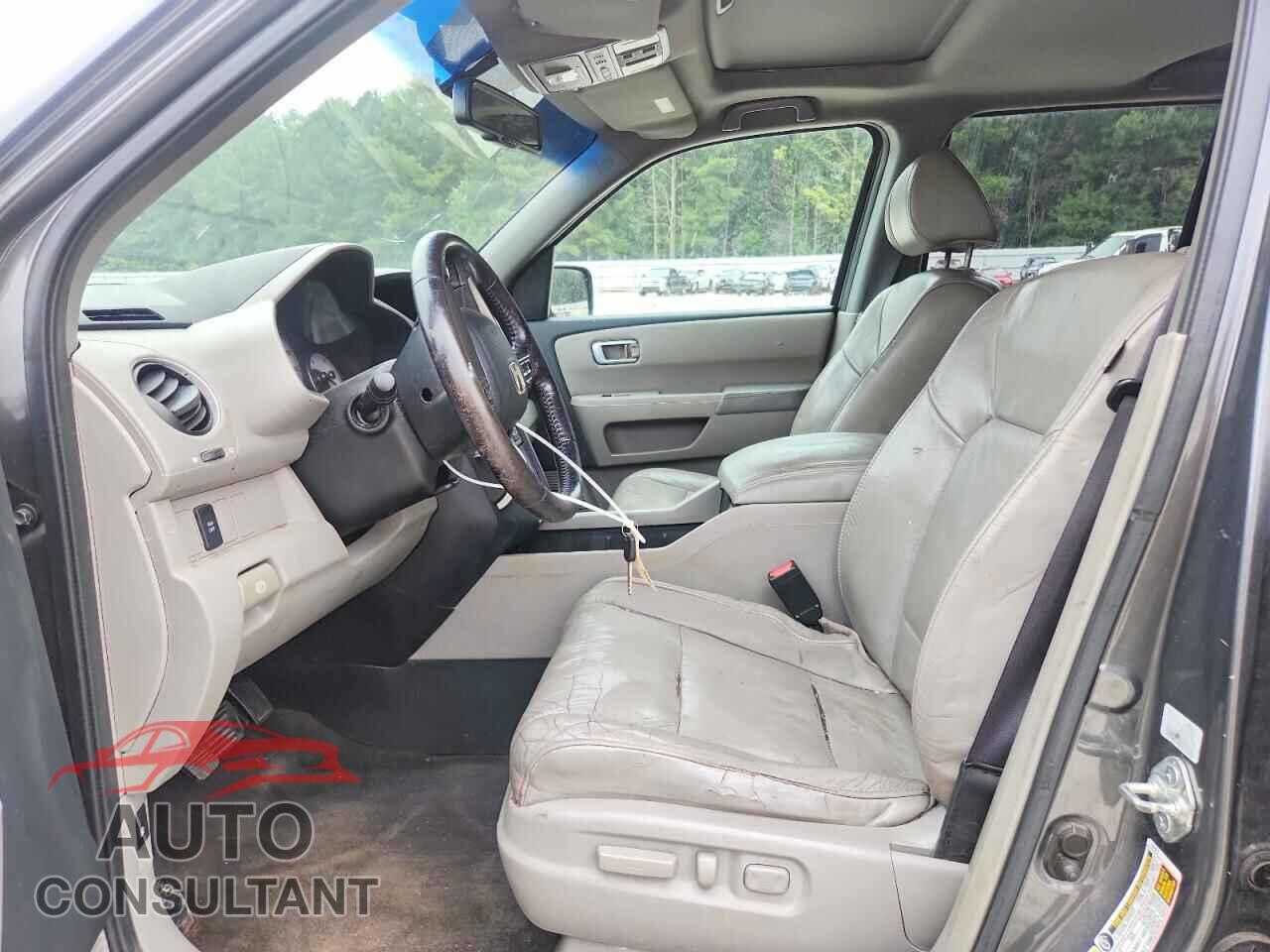 HONDA PILOT 2011 - 5FNYF3H59BB023056