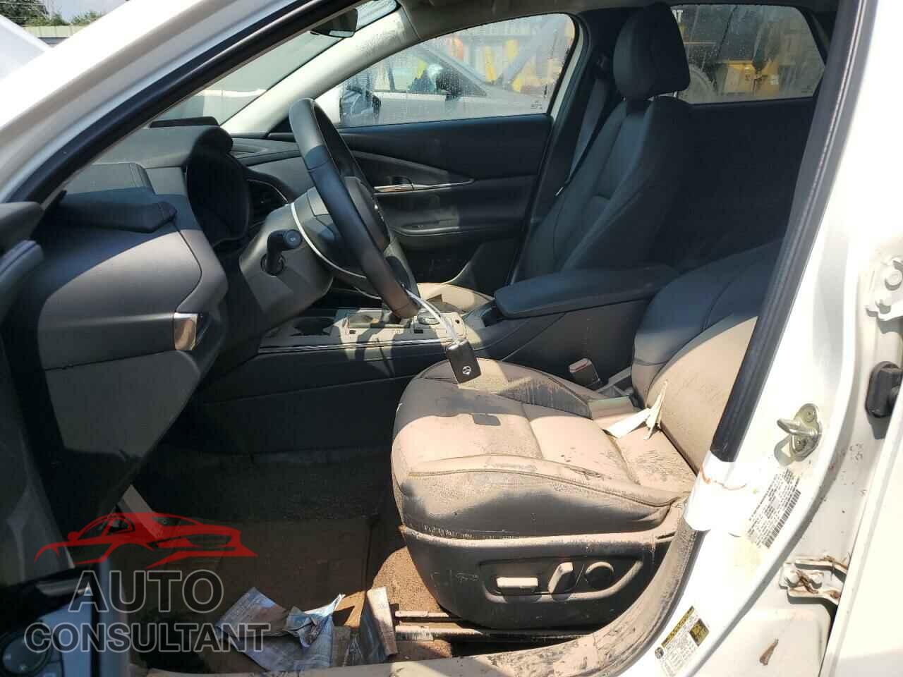 MAZDA CX30 2023 - 3MVDMBCM6PM572129