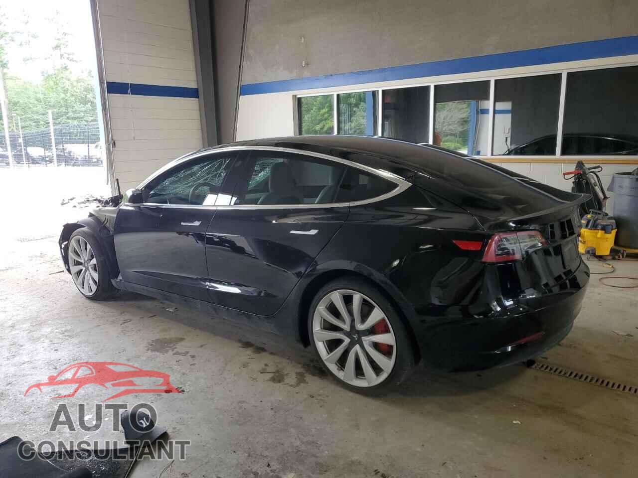 TESLA MODEL 3 2019 - 5YJ3E1EB0KF440755