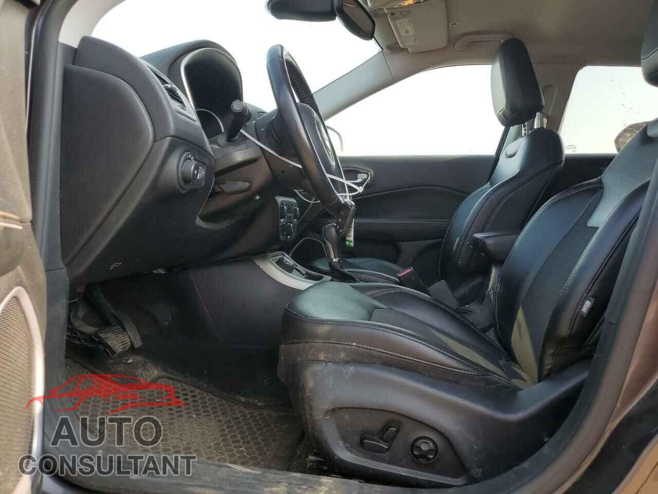 JEEP COMPASS 2018 - 3C4NJDBB0JT401058