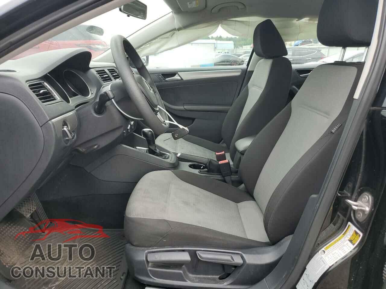 VOLKSWAGEN JETTA 2017 - 3VW2B7AJ2HM279721