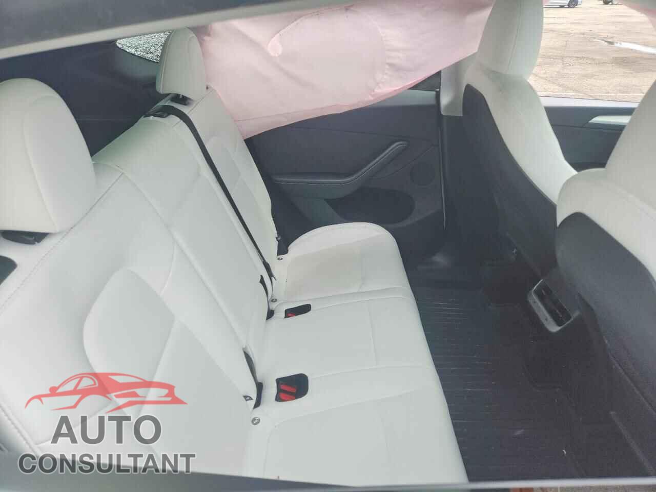 TESLA MODEL Y 2024 - 7SAYGDEF5RA318908