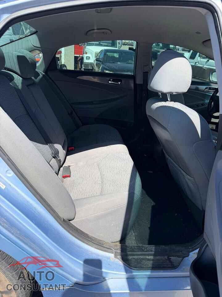 HYUNDAI SONATA 2015 - KMHEC4A41FA121110