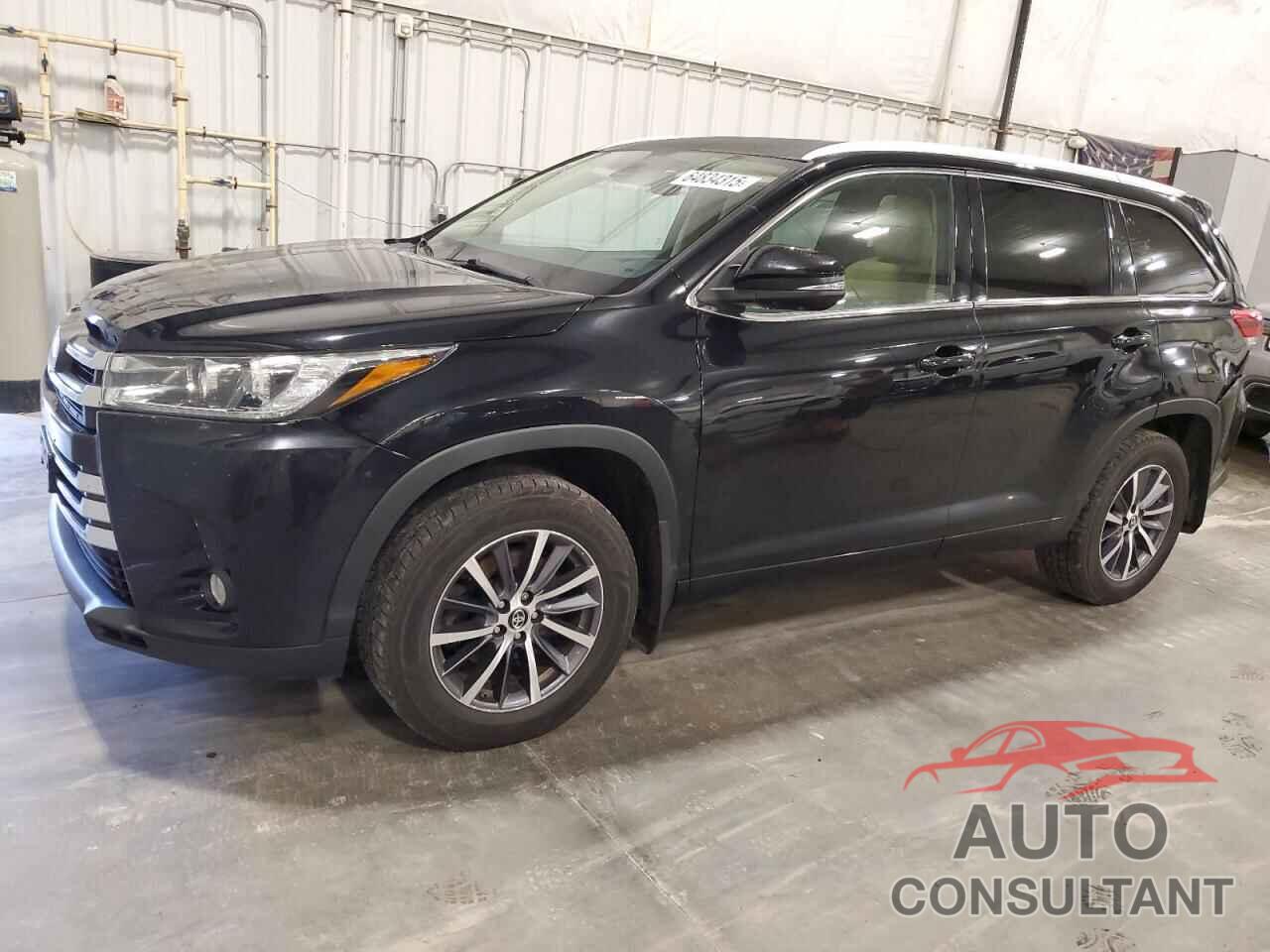 TOYOTA HIGHLANDER 2018 - 5TDJZRFH2JS546115