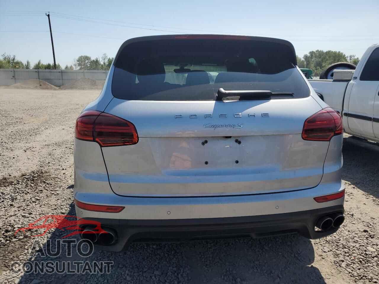 PORSCHE CAYENNE 2015 - WP1AB2A28FLA59572