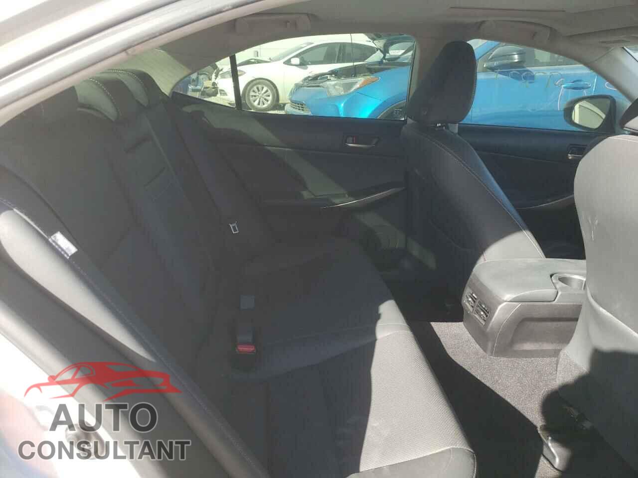 LEXUS IS 2017 - JTHBA1D21H5048322