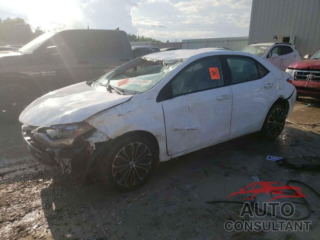 TOYOTA COROLLA 2015 - 2T1BURHE2FC255183
