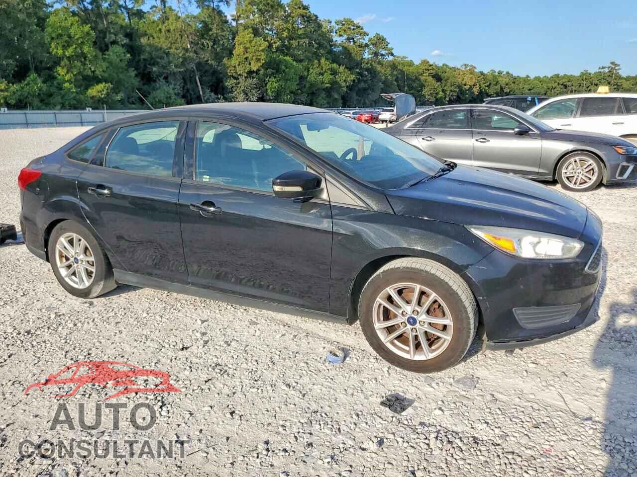 FORD FOCUS 2015 - 1FADP3F27FL335258