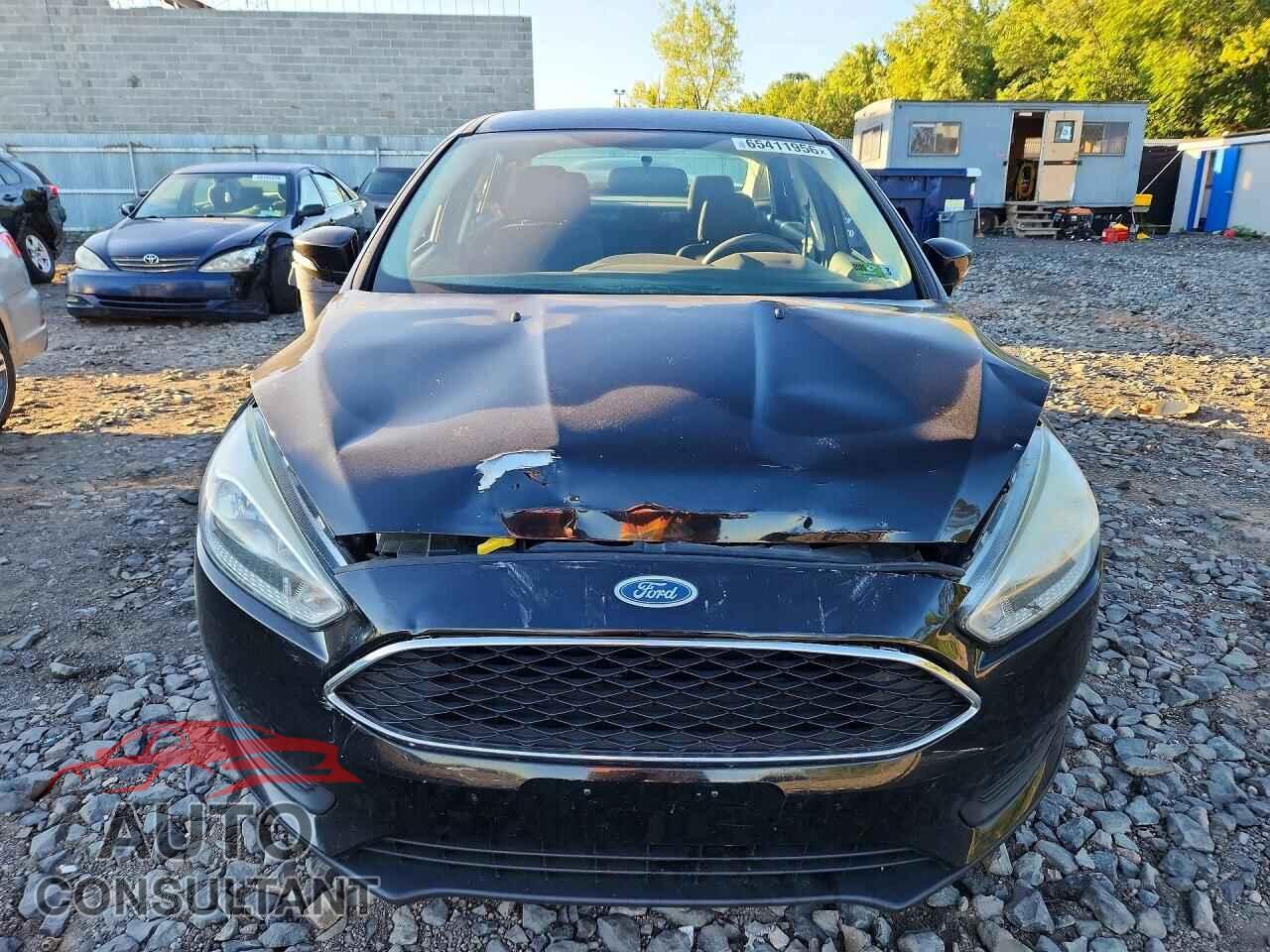FORD FOCUS 2017 - 1FADP3F28HL242512
