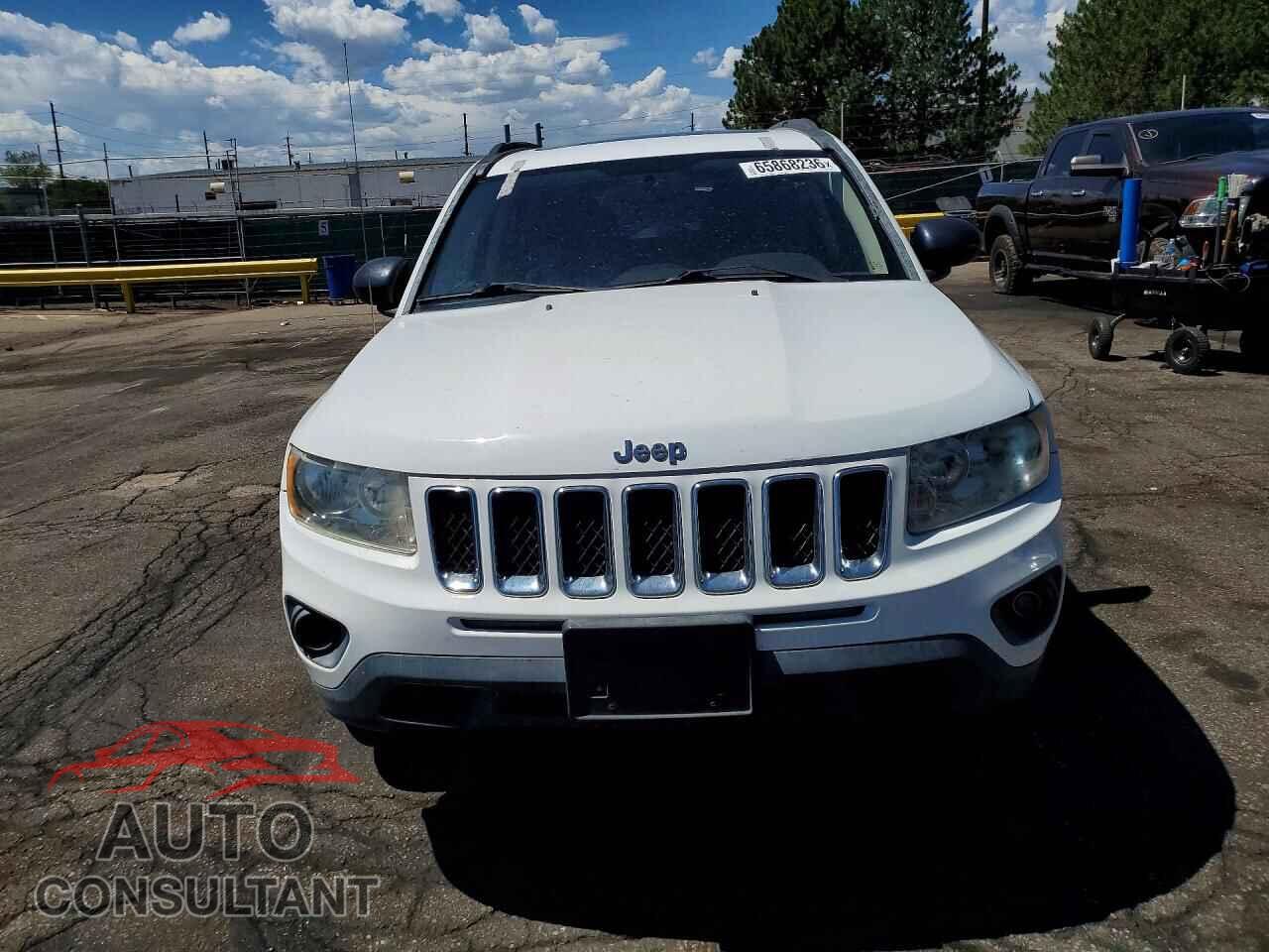 JEEP COMPASS 2011 - 1J4NF1FB0BD173476