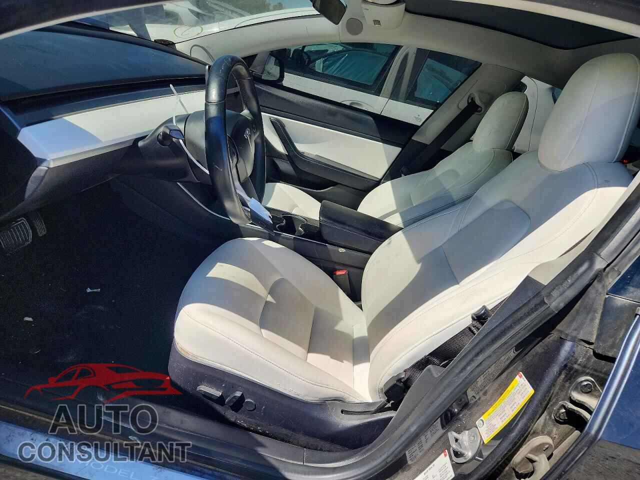 TESLA MODEL 3 2018 - 5YJ3E1EB8JF096140