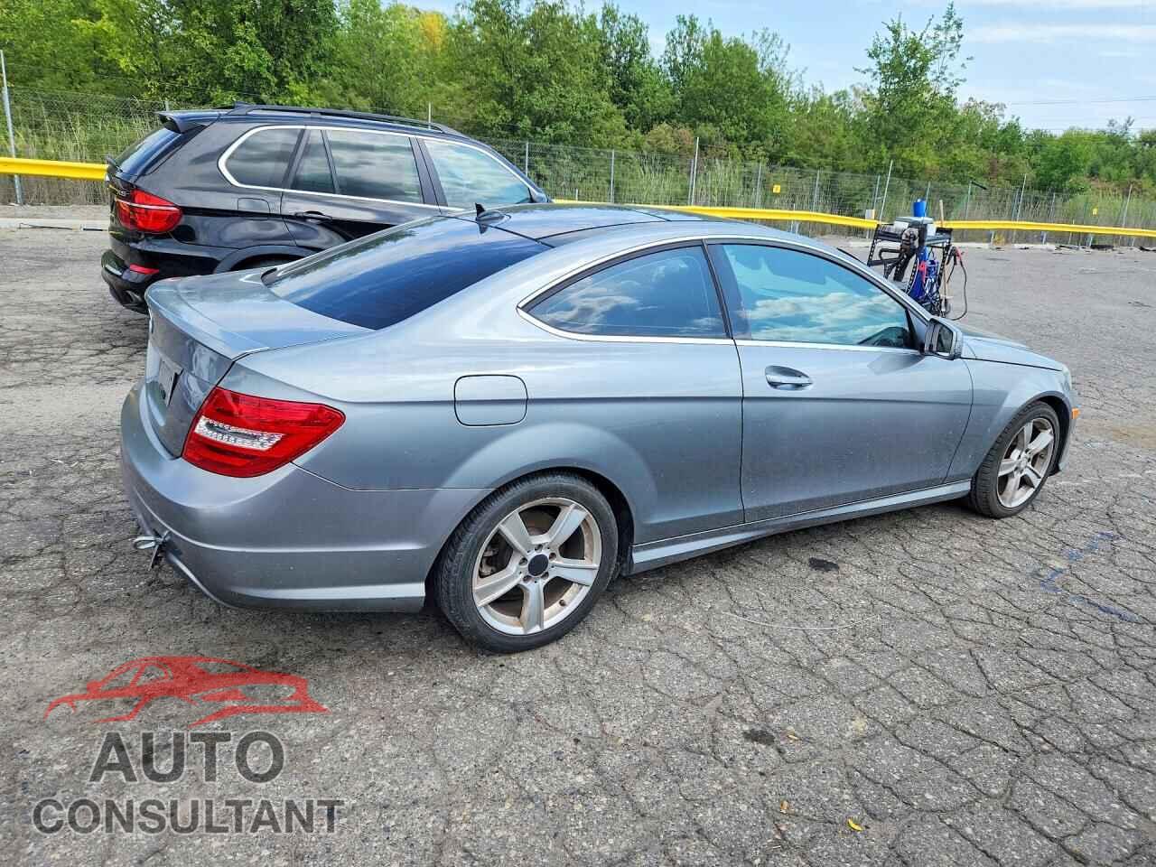 MERCEDES-BENZ C-CLASS 2013 - WDDGJ4HB6DF967715