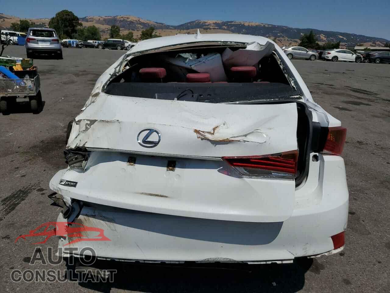 LEXUS IS 2017 - JTHBA1D22H5058437