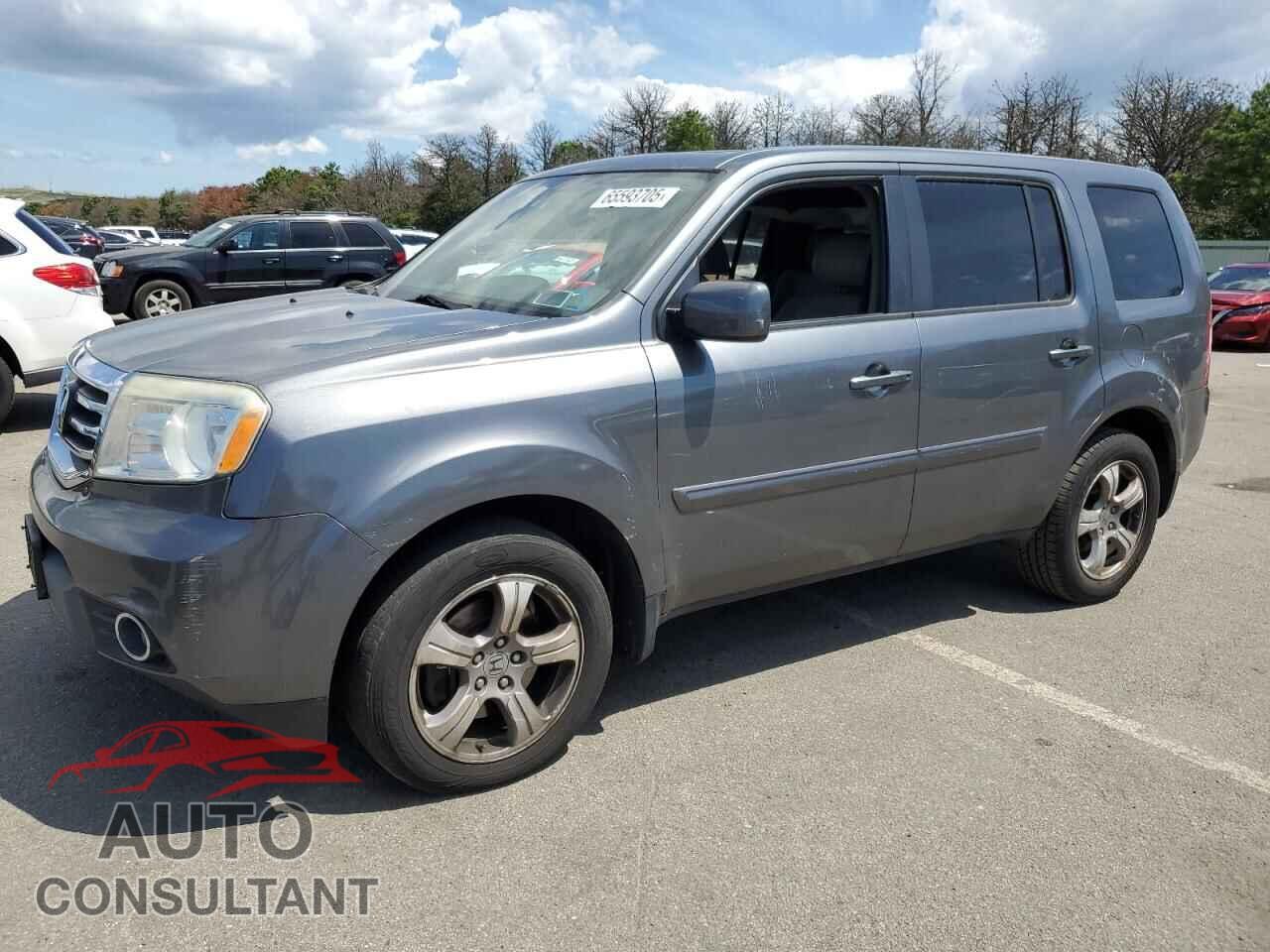 HONDA PILOT 2013 - 5FNYF4H67DB043601