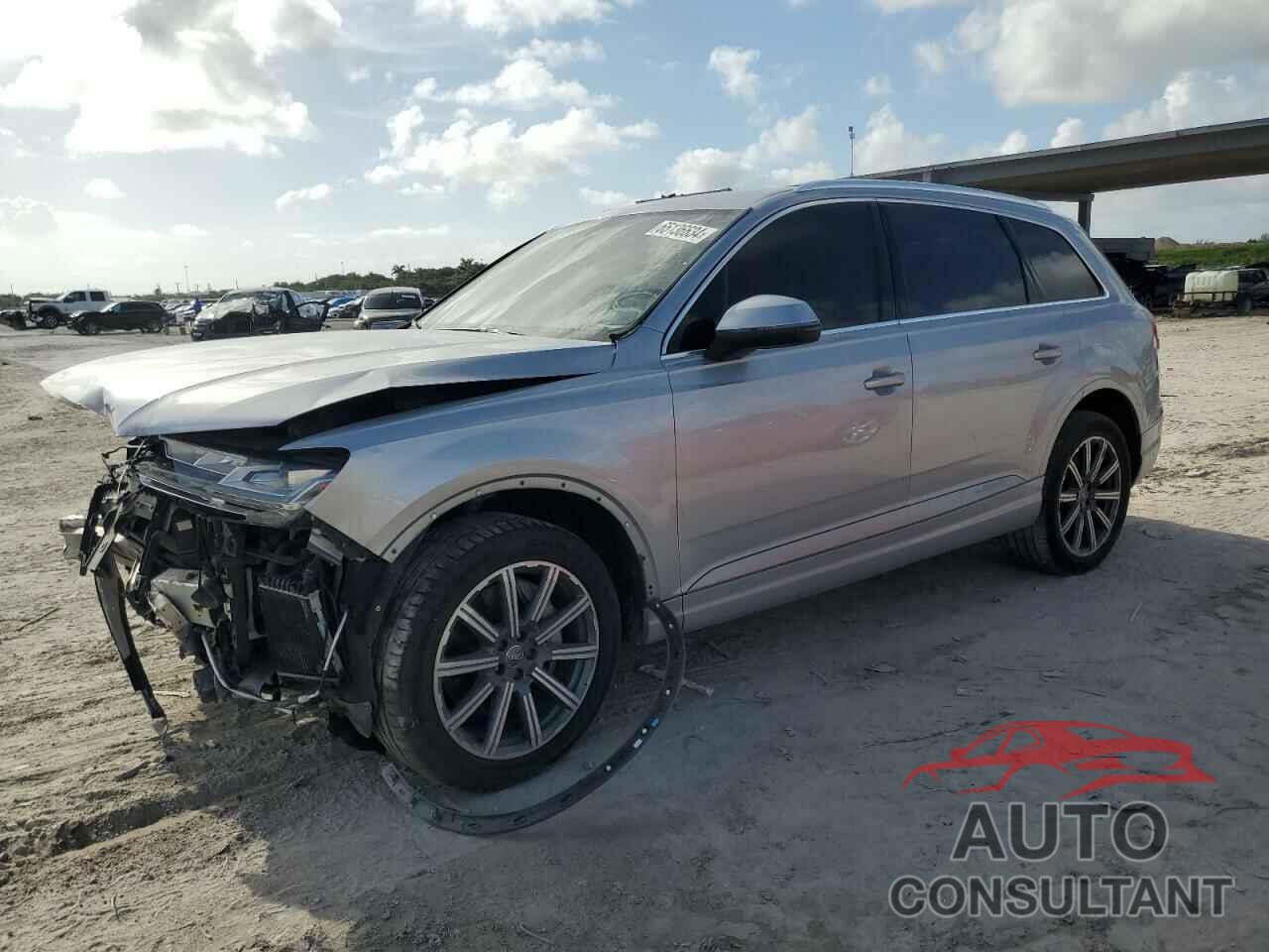 AUDI Q7 2018 - WA1LAAF72JD005922