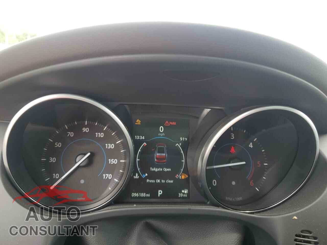 JAGUAR F-PACE 2017 - SADCK2BN7HA098322