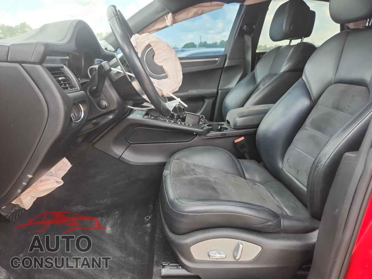 PORSCHE MACAN 2017 - WP1AG2A51HLB55221