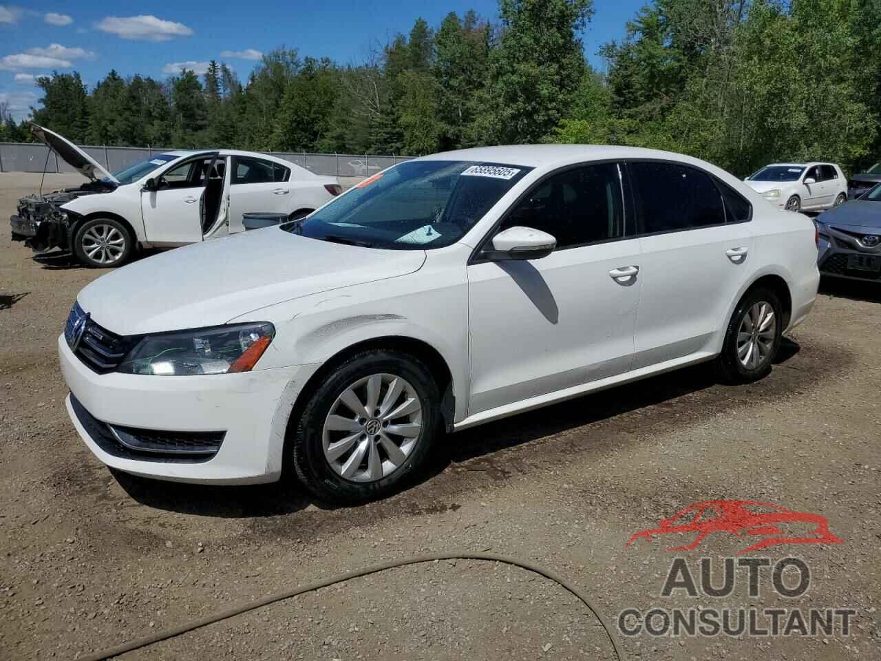 VOLKSWAGEN PASSAT 2012 - 1VWAH7A30CC011207