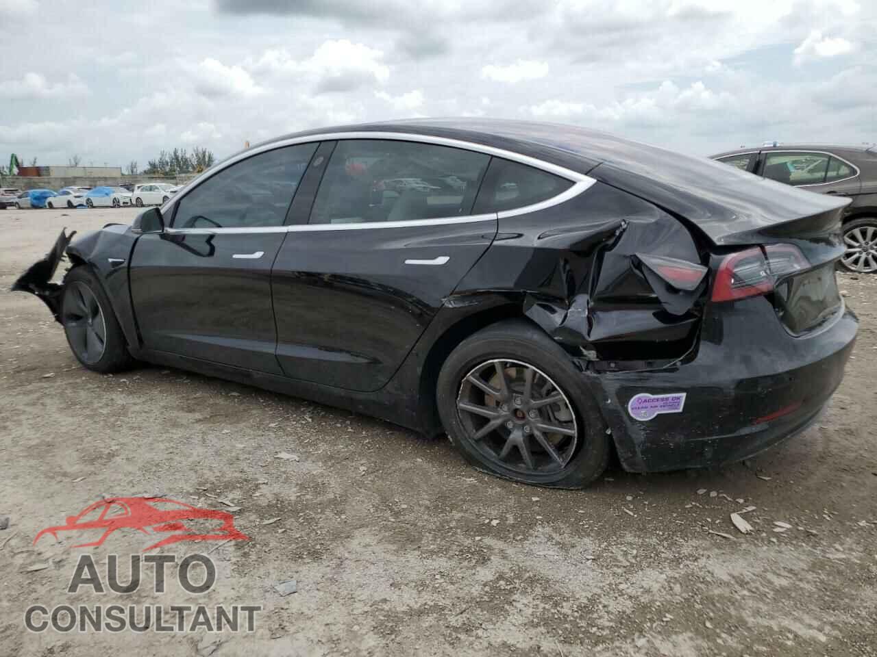 TESLA MODEL 3 2018 - 5YJ3E1EA8JF166453