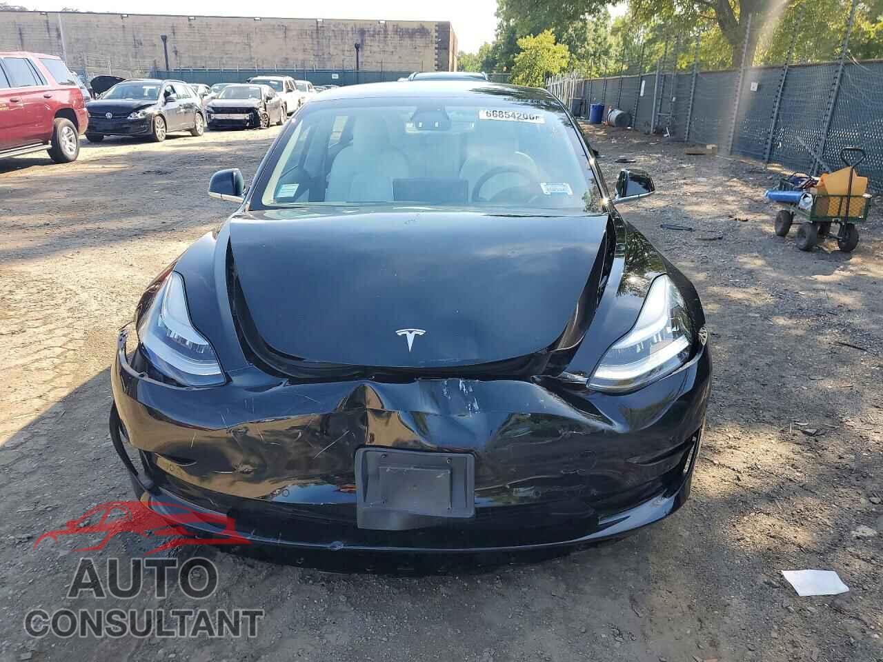 TESLA MODEL 3 2020 - 5YJ3E1EC2LF669495